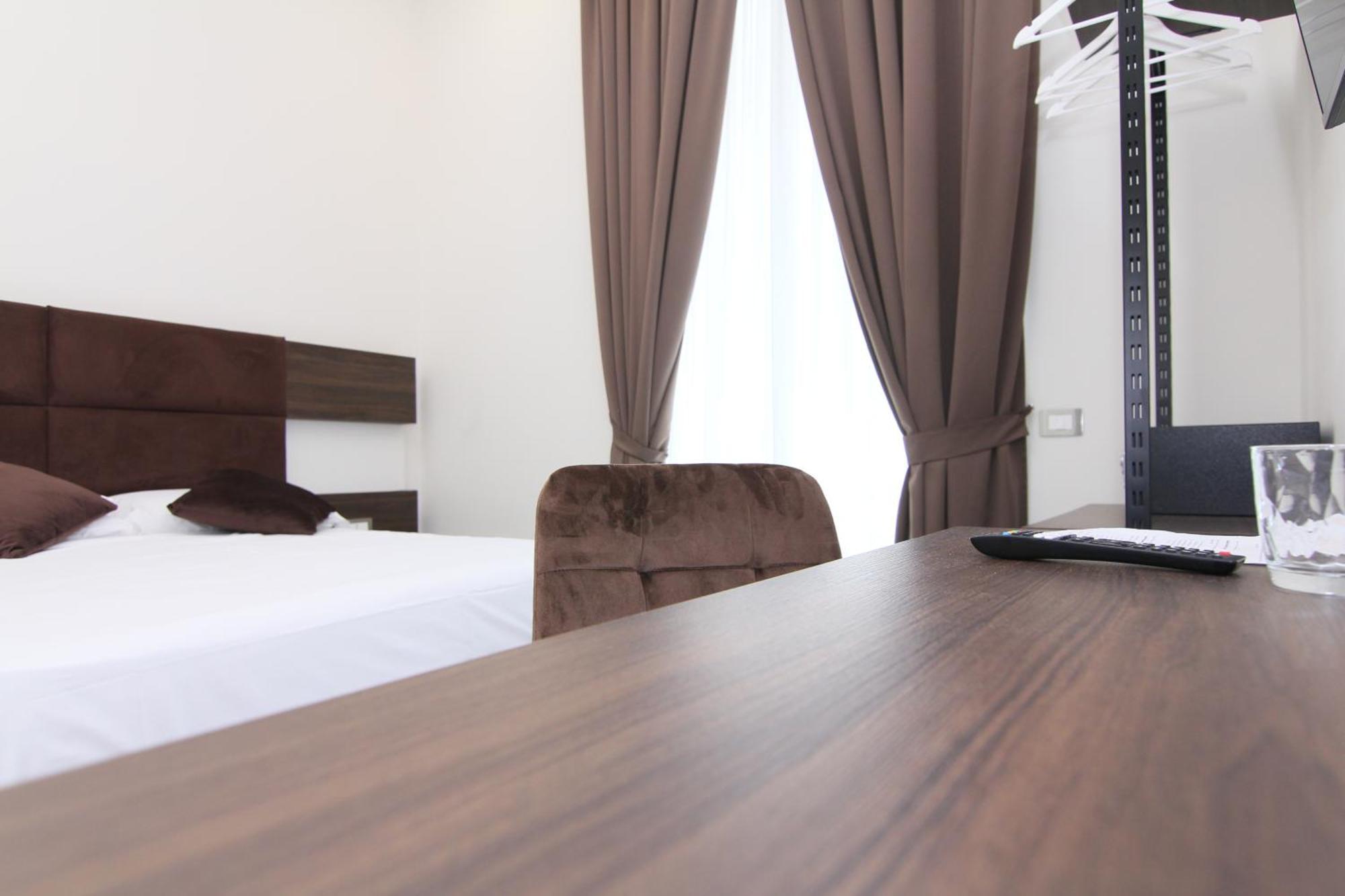 Hotel Auroom Napoli