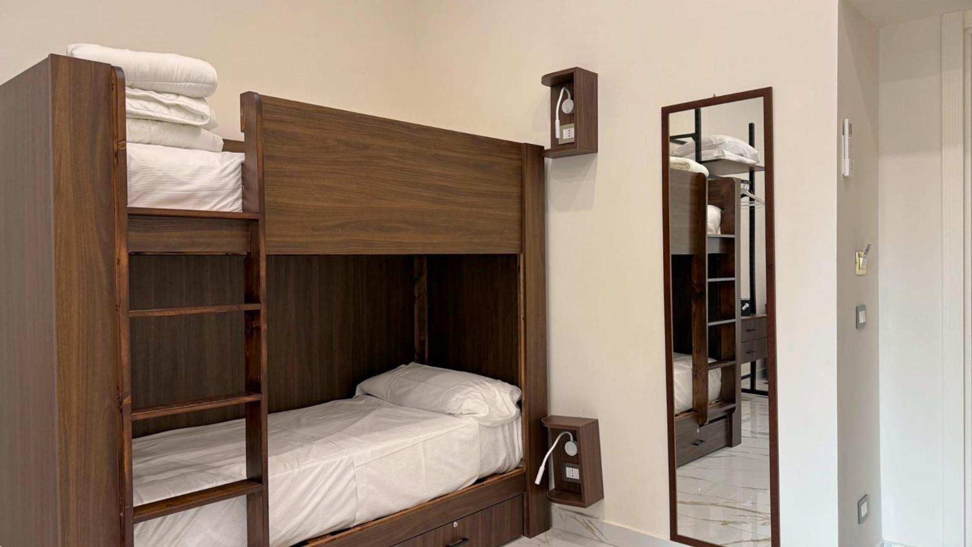 Auroom Hotel